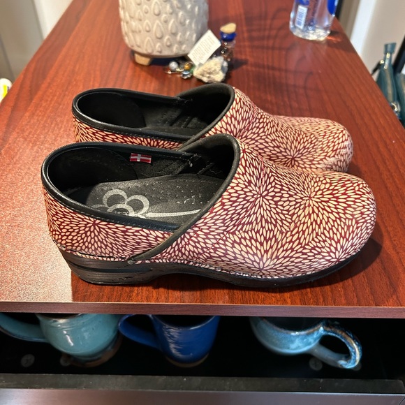 Sanita Clogs - Picture 2 of 3